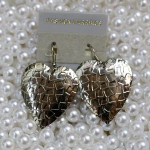 NWT Silver Dangly Heart Earrings